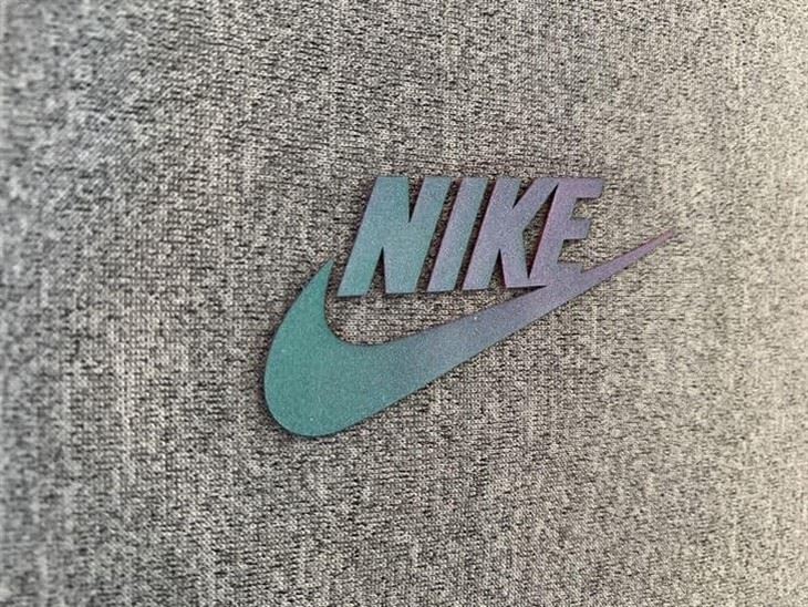 800